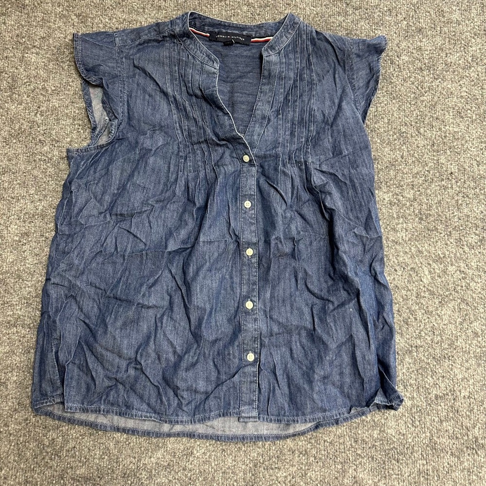 Tommy Hilfiger Blouse Womens Size M Blue Chambray Flutter Sleeve Pleated Casual